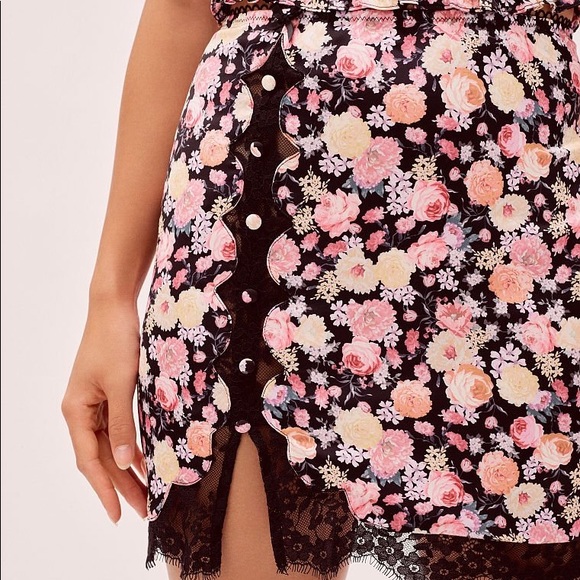 FOR LOVE & LEMONS Gardenia Skirt - Picture 12 of 15